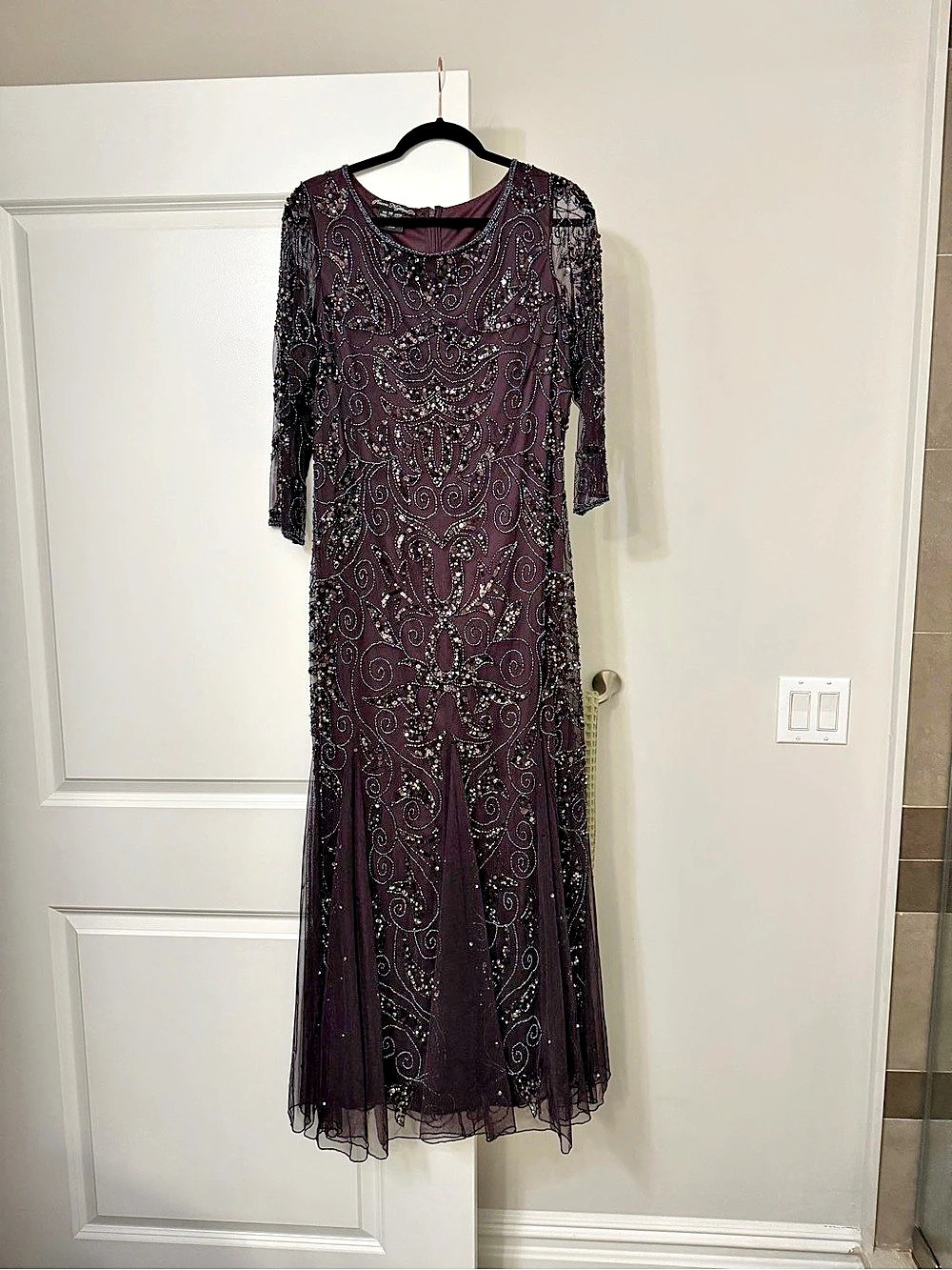 Ravaro Nights Paisley Embellished Maxi Dress Purple Size 14 Like New